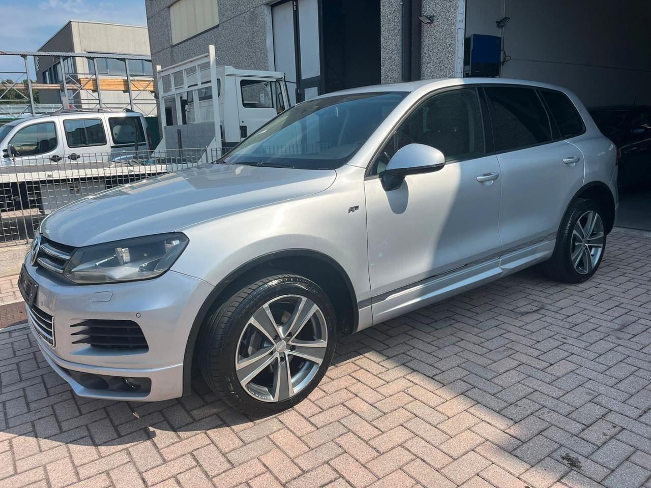 Volkswagen Touareg 3.0 TDI tiptronic RLINE GANCIO DI TRAINO