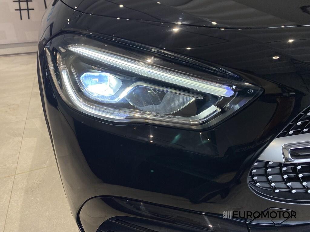 Mercedes GLA 180 180 D Premium 8G-DCT