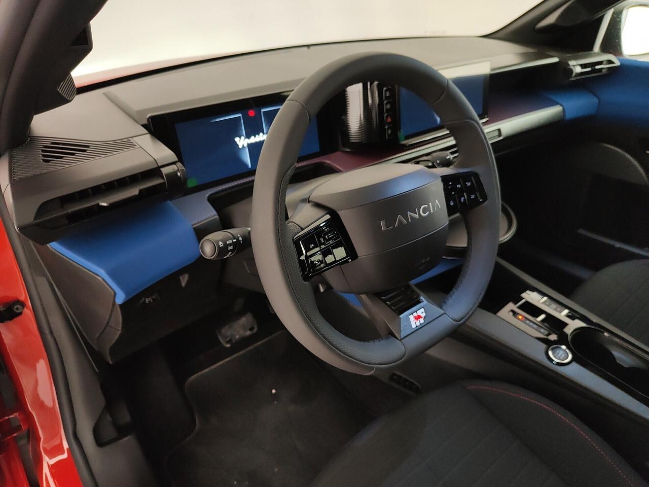 Lancia Ypsilon Hybrid e-DCT HF Line