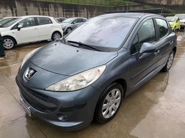 Peugeot 207 1.4 8V 75CV 5p. ONE Line