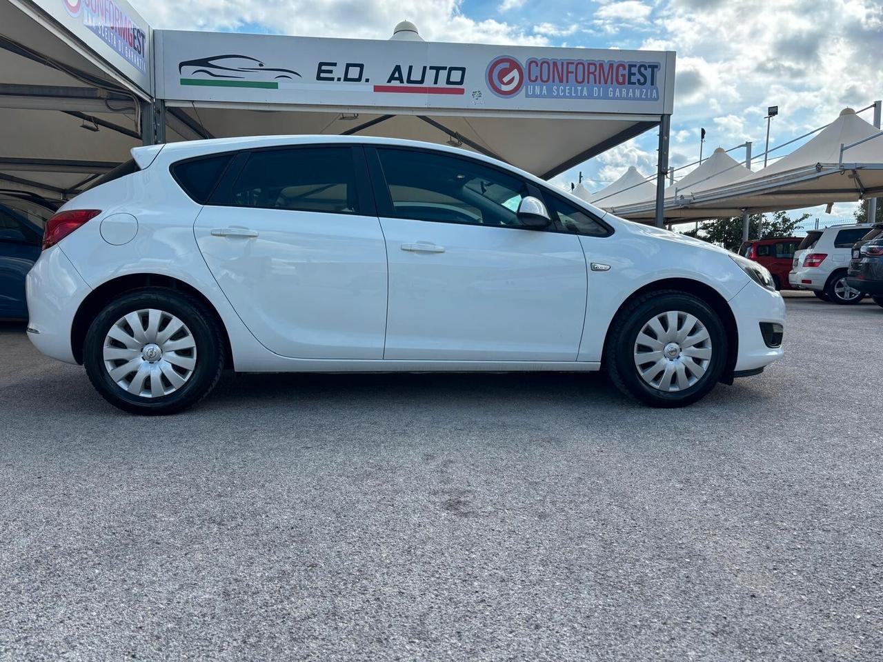 Opel Astra 1.7 CDTI 110CV 4 porte Cosmo