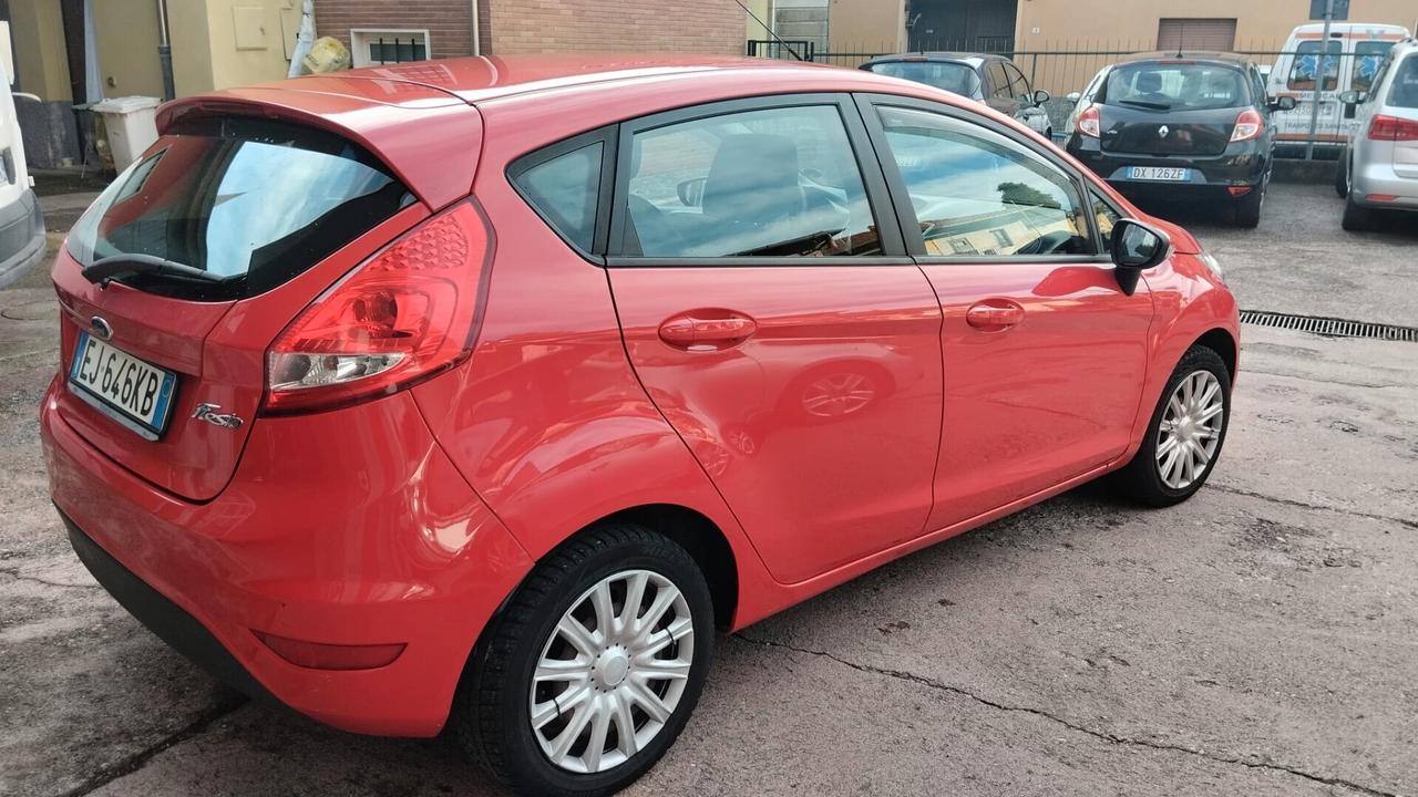 Ford Fiesta Ikon 1.2 60CV 5 porte BenzGPL