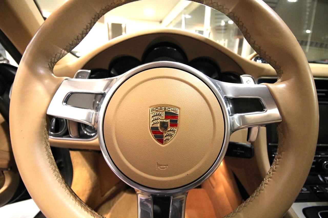 PORSCHE 911 CARRERA 4S
