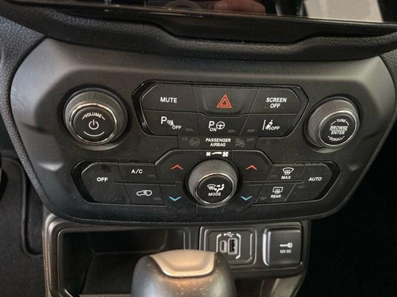 Jeep Renegade e-Hybrid 1.5 T4 MHEV 130cv Summit DDCT
