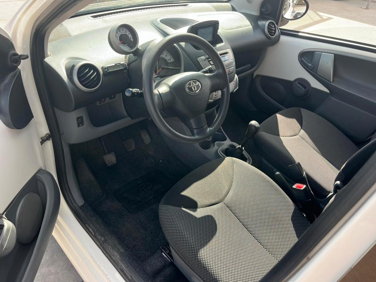 Toyota Aygo 1.0 12V VVT-i 5 porte Lounge