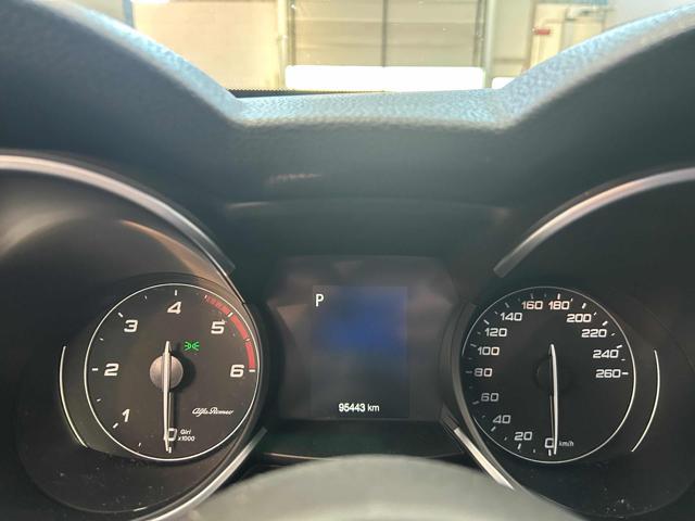 ALFA ROMEO Stelvio 2.2 Turbodiesel 180 CV AT8 Q4 Business