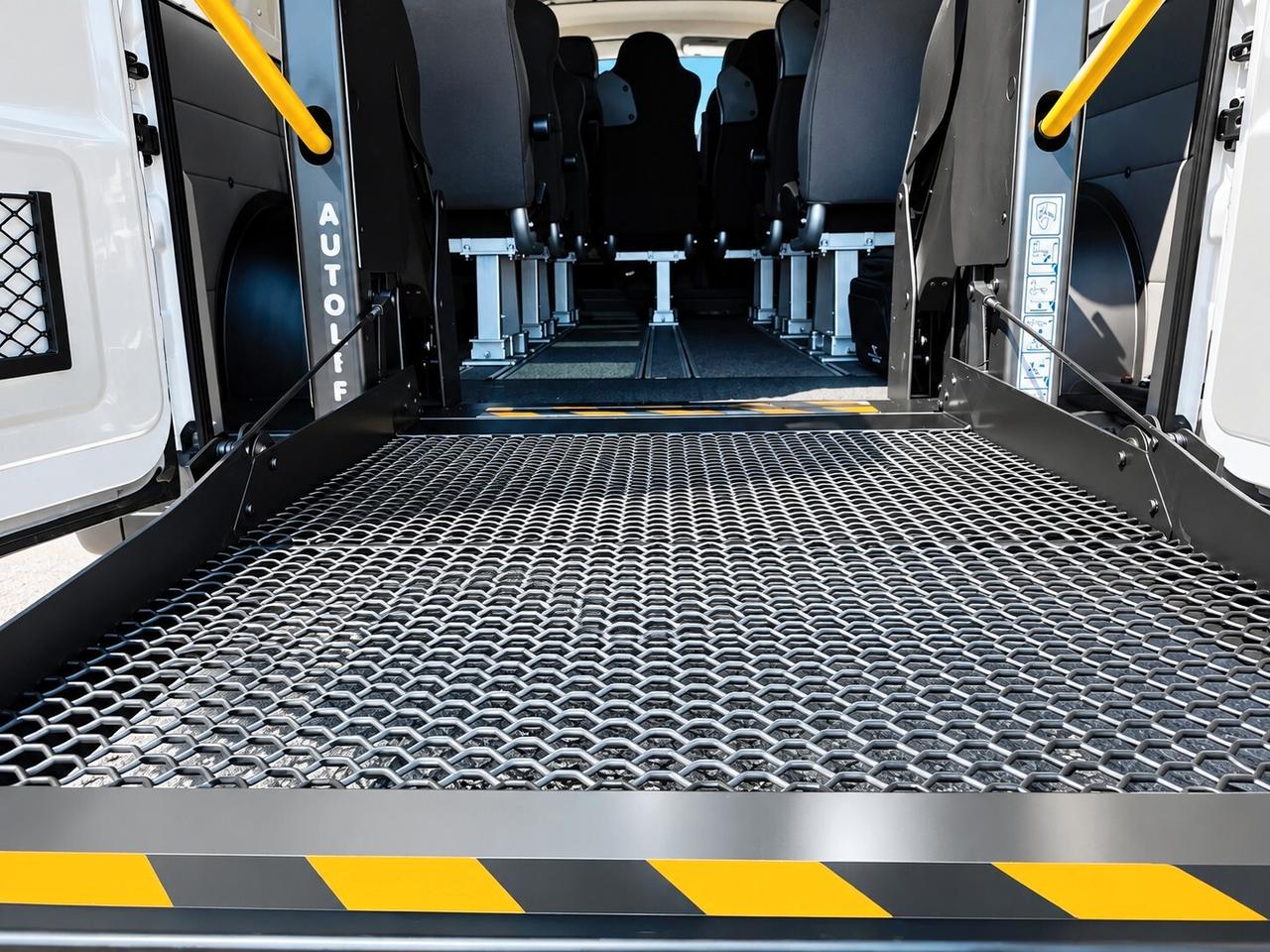 Fiat Ducato Maxi - 9 Posti Trasporto Disabili