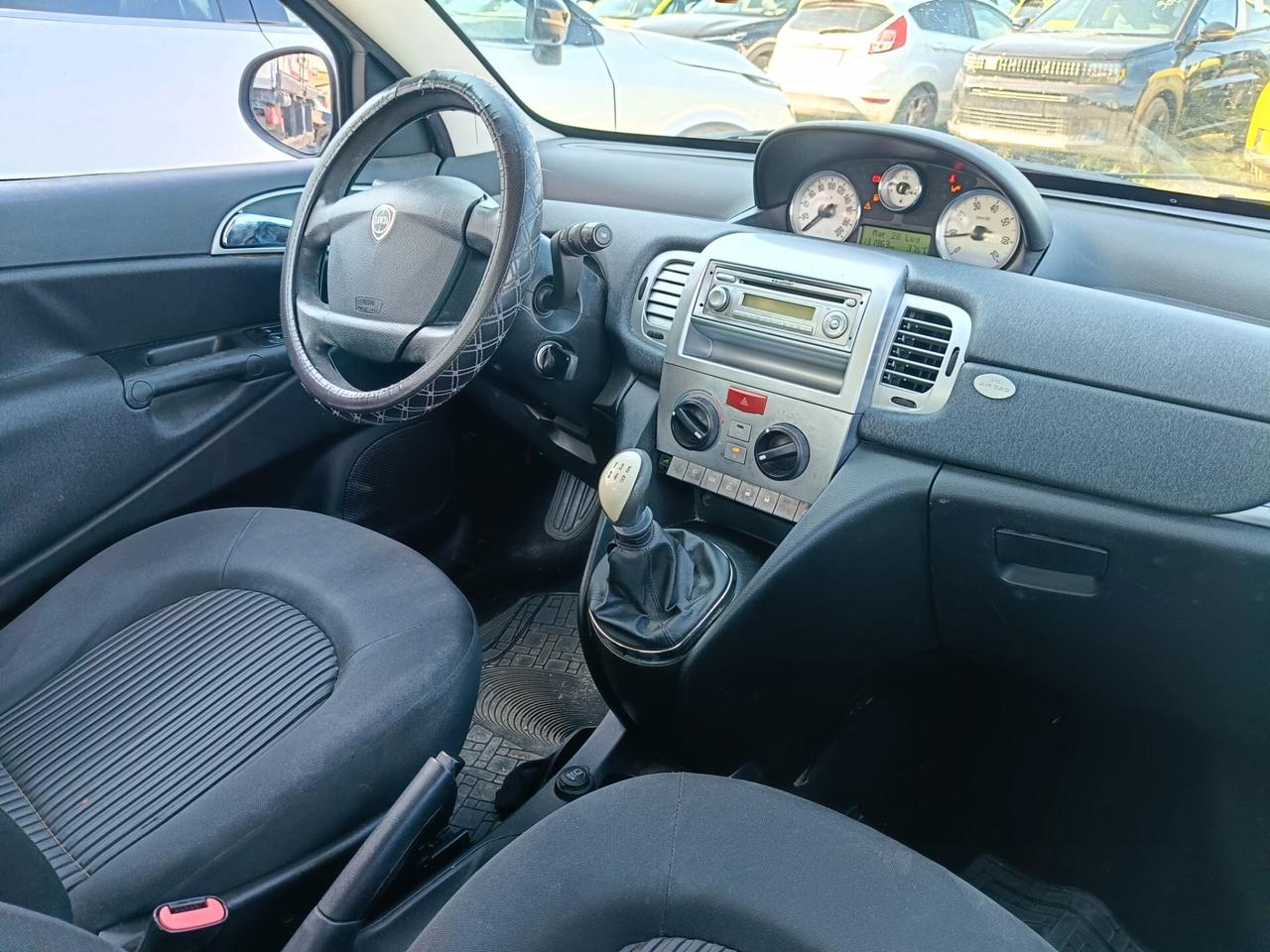Lancia Ypsilon 1.2 Benzina - Neopatentati
