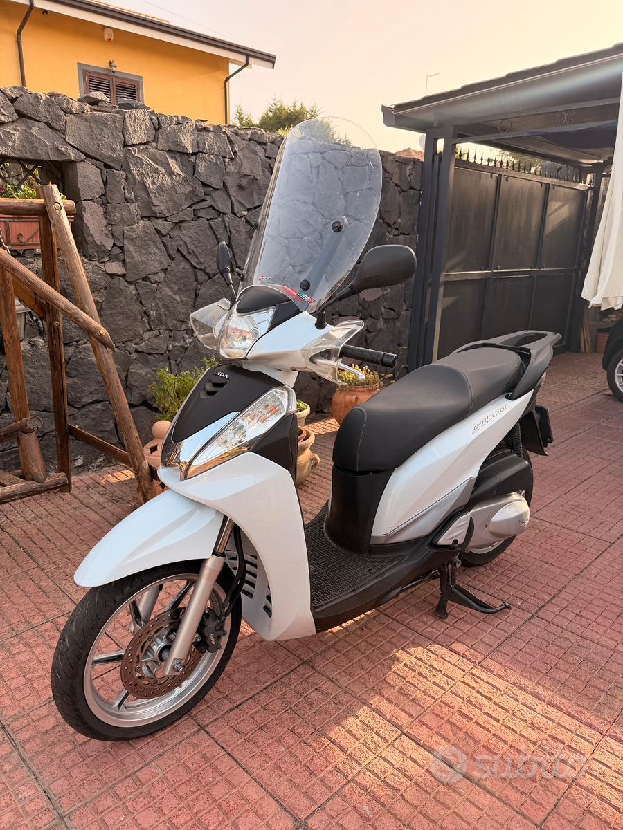 Sh 300