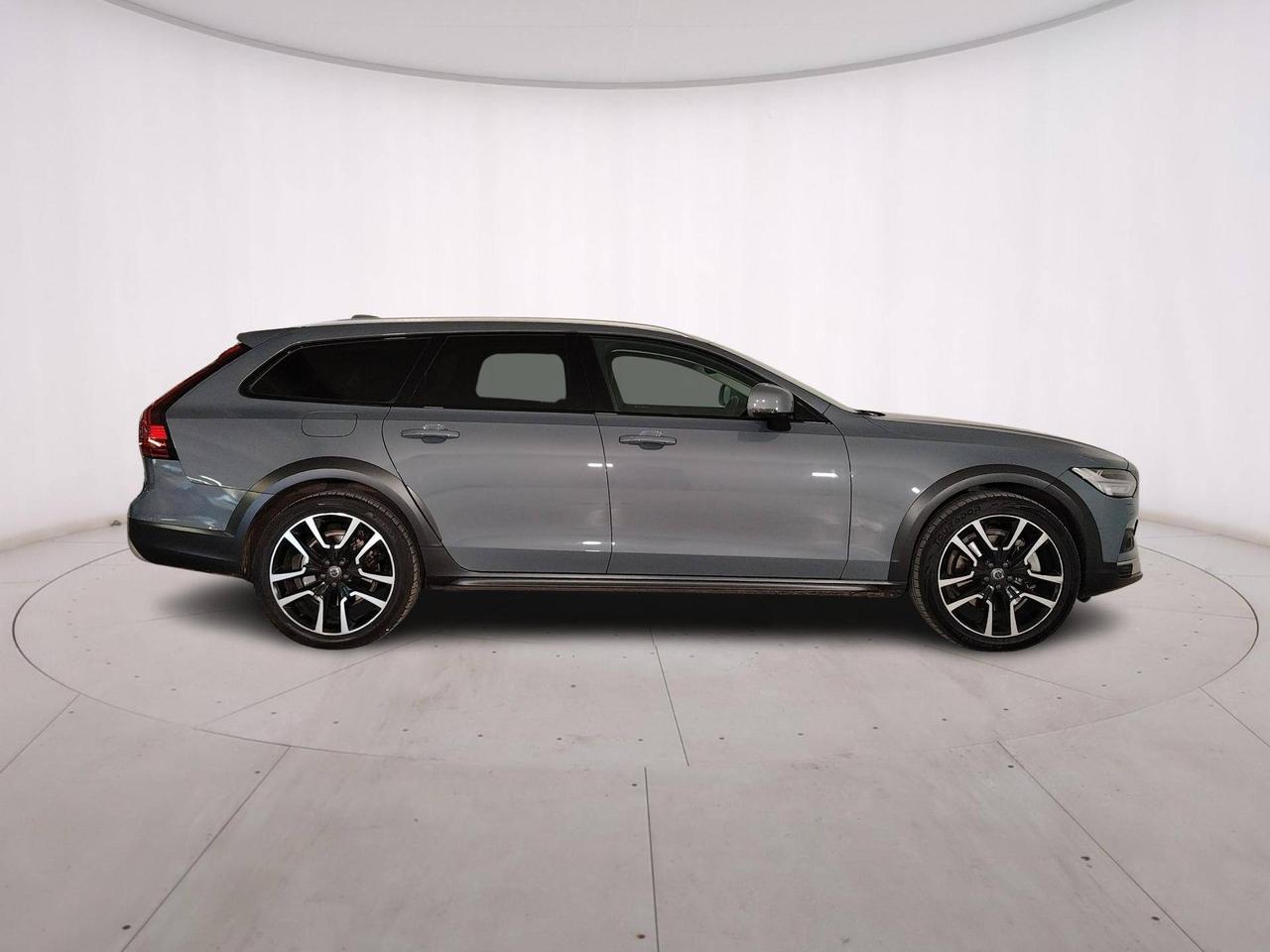 Volvo V90 Cross Country 2.0 b5 Ultimate awd