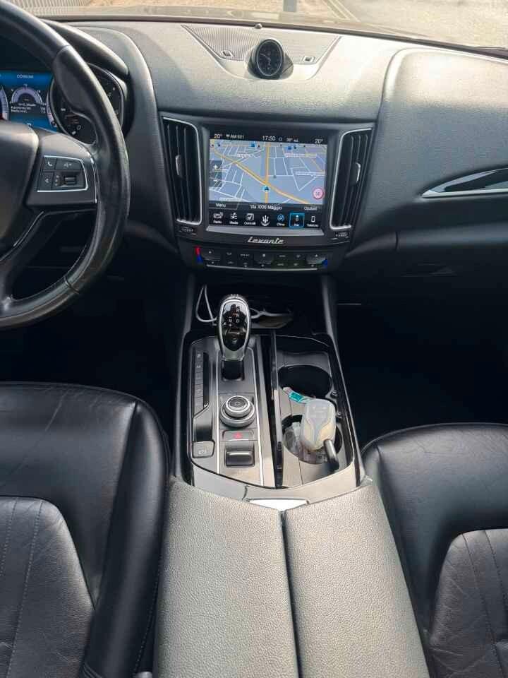 MASERATI LEVANTE 3.0 D 250 CV