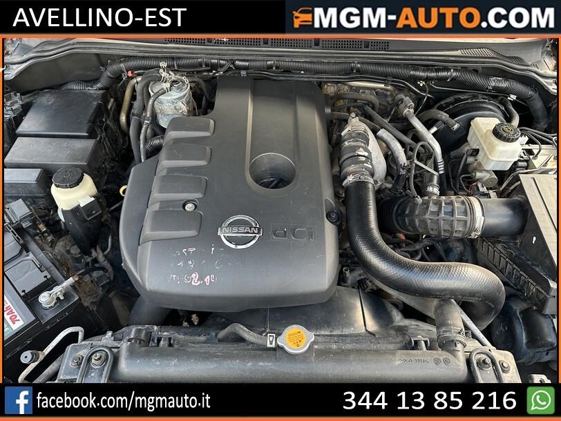 Nissan Navara 2.5 dCi 4 porte Double Cab XE pick-up