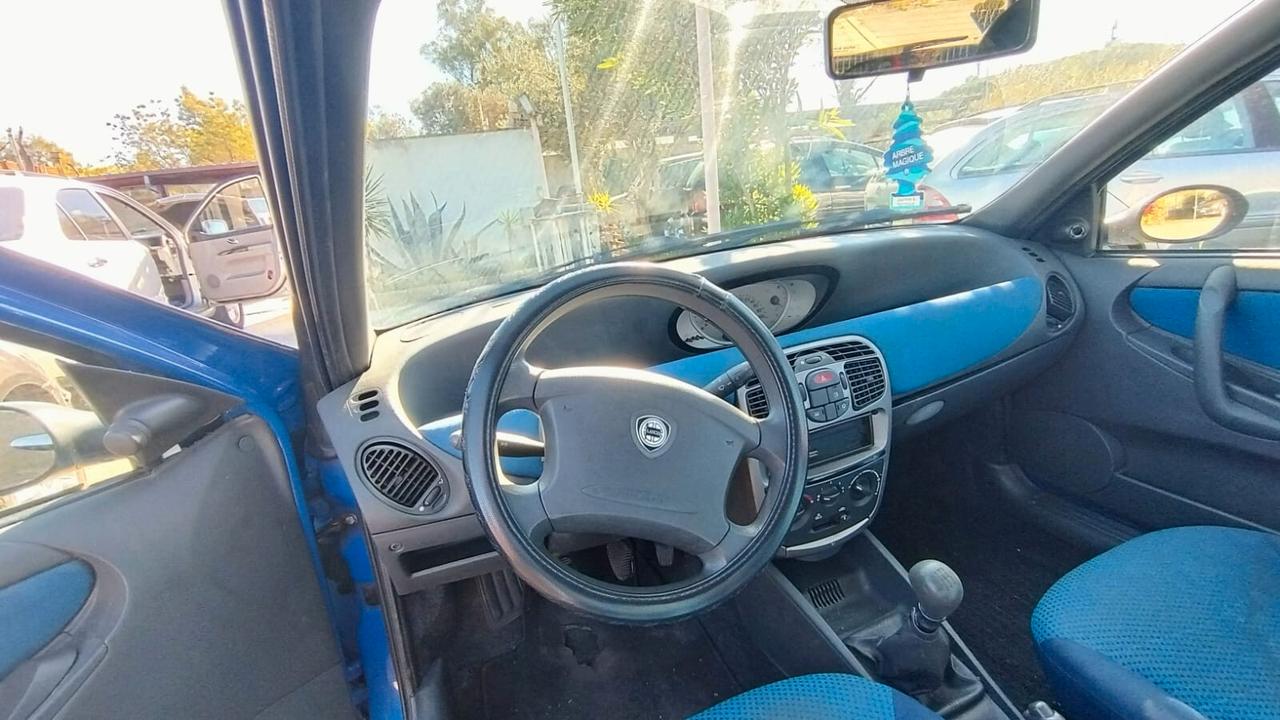 Lancia Y 1.2i Elefantino Blu