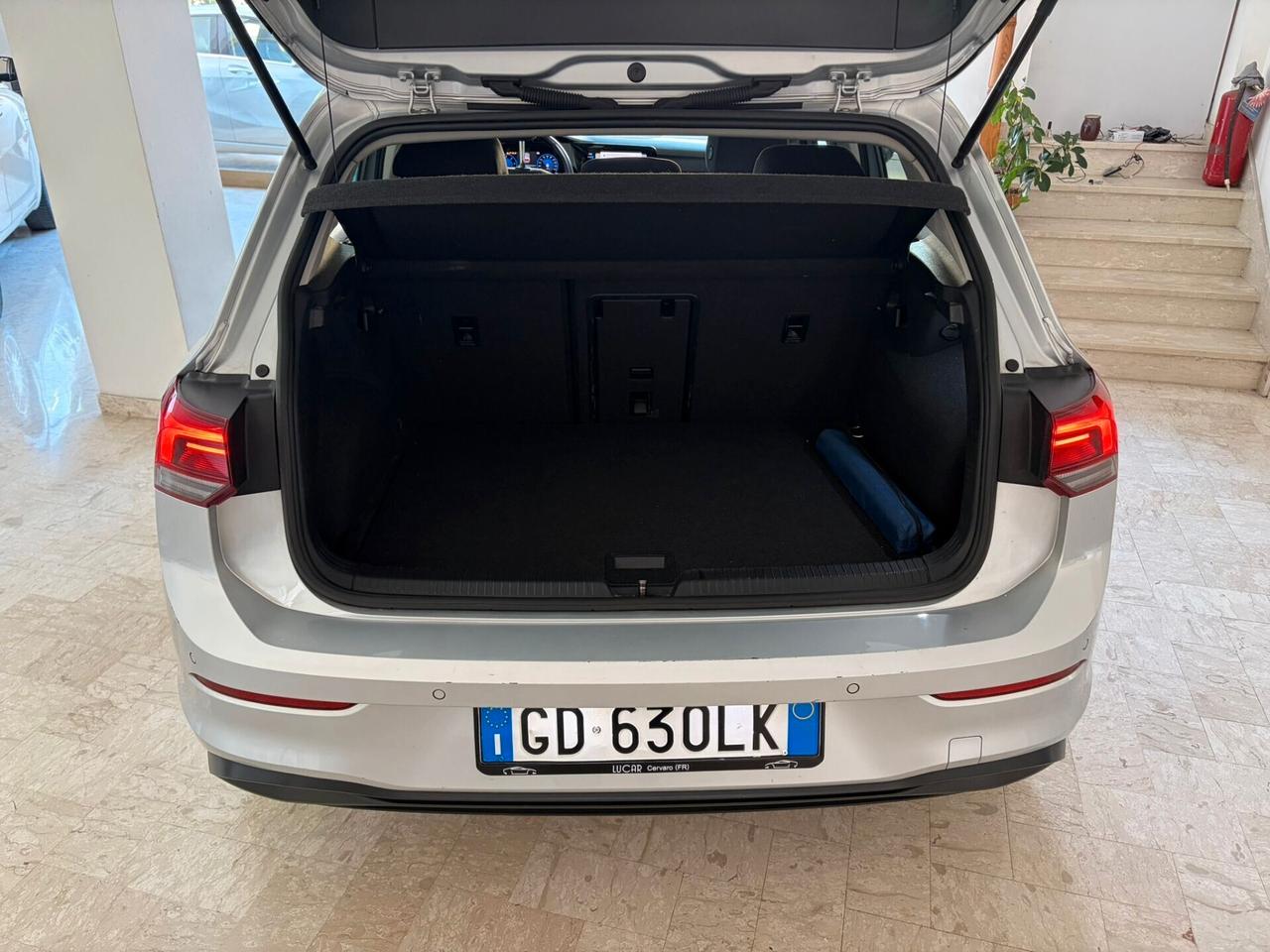 VOLKSWAGEN GOLF 8 2.0 TDI SCR STYLE "UNICA"