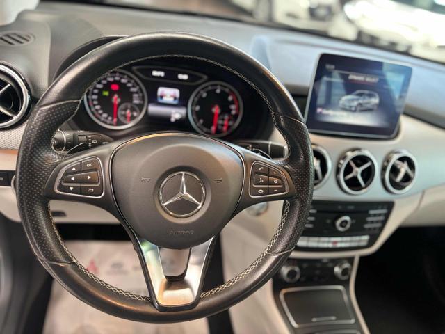 MERCEDES-BENZ B 200 d Automatic Premium