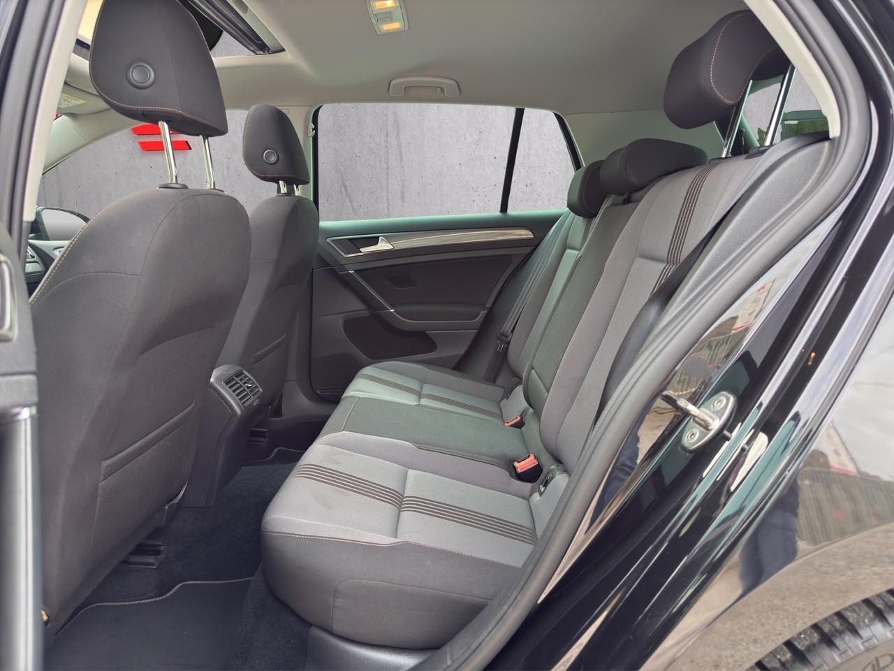 Volkswagen Golf 1.6 TDI 110 CV 5p. Sport Edition R LINE