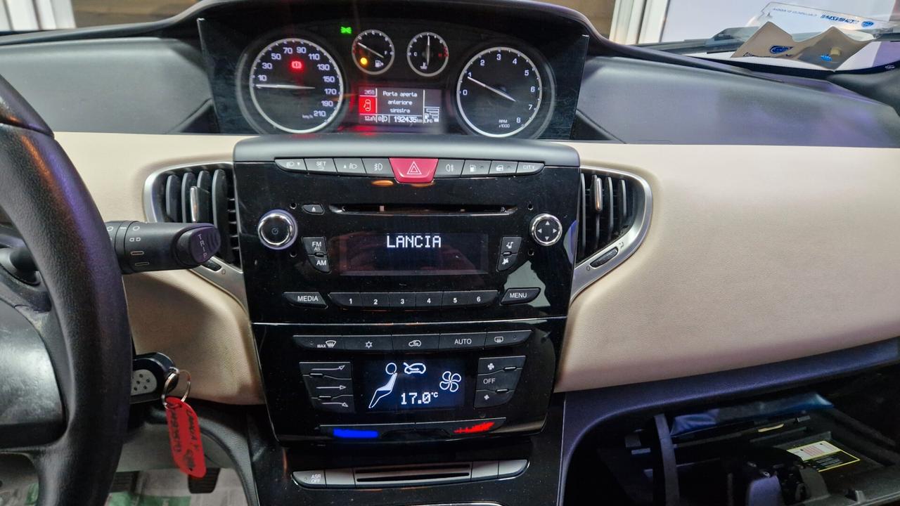 Lancia Ypsilon 1.2 69 CV 5 porte GPL Ecochic Platinum