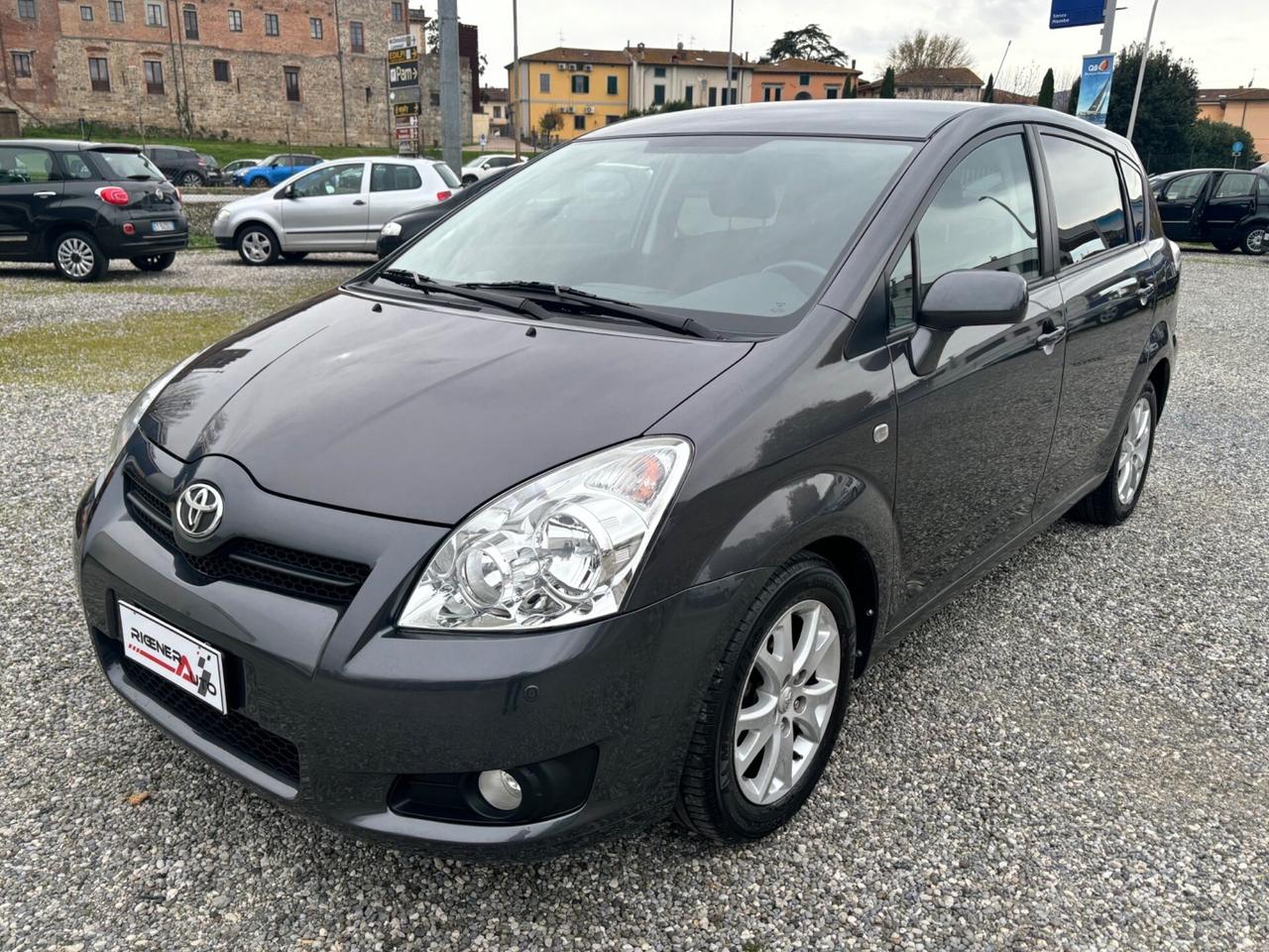 Toyota Corolla Verso 2.2 16V D-4D D-Cat