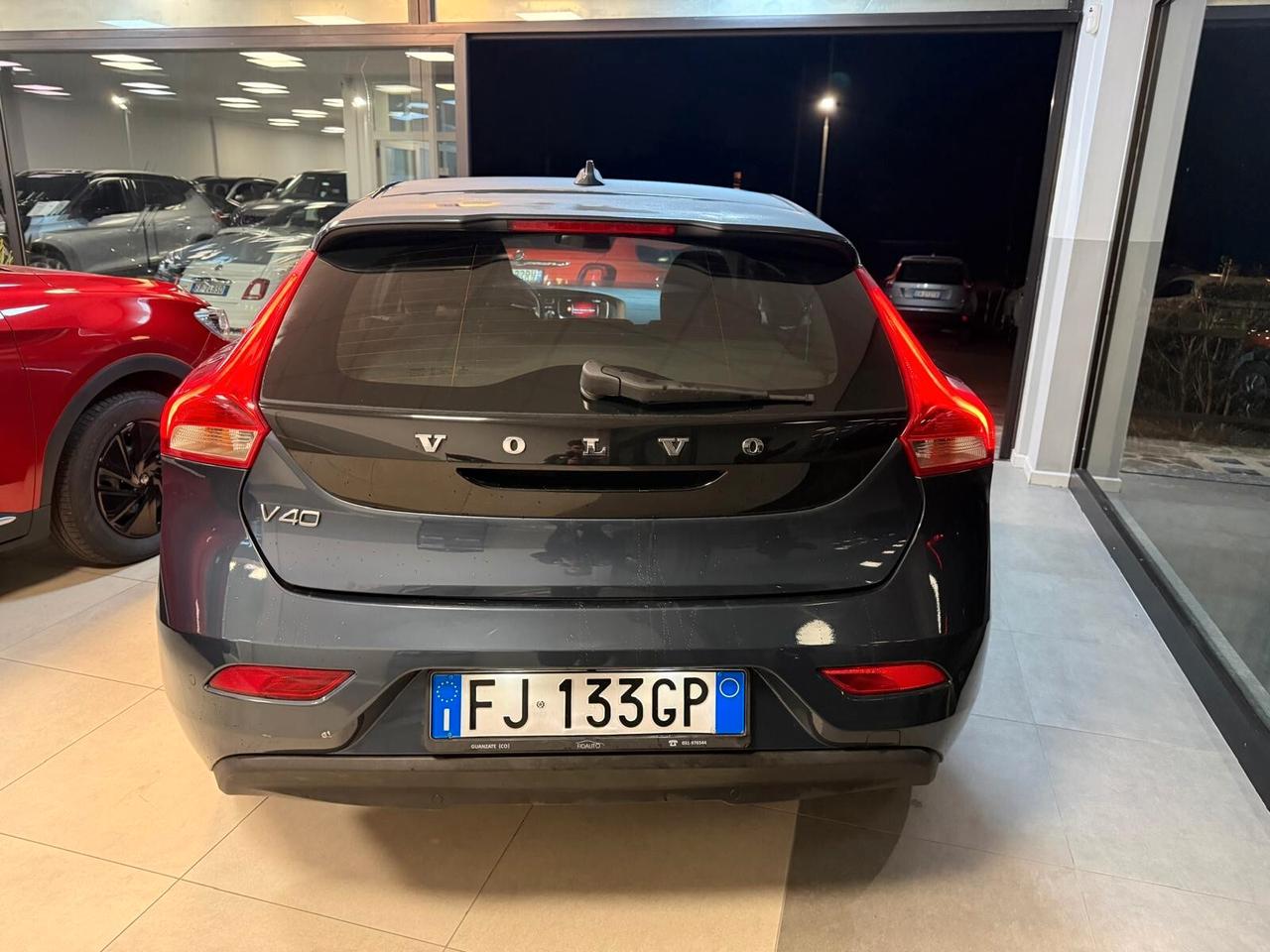 Volvo V40 D2 Geartronic Momentum