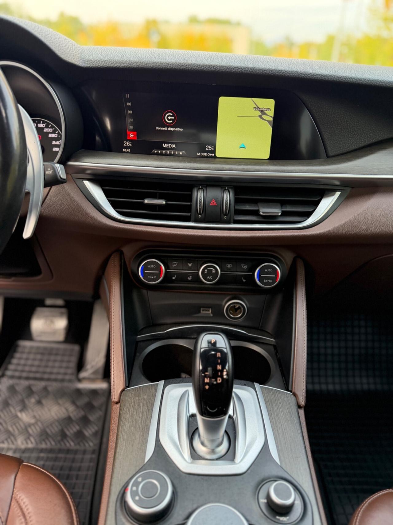 Alfa Romeo Stelvio 2.2 Turbodiesel 210 CV*Automatik*4x4*Pelle*