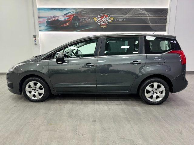 PEUGEOT 5008 1.6 HDi 115CV Business