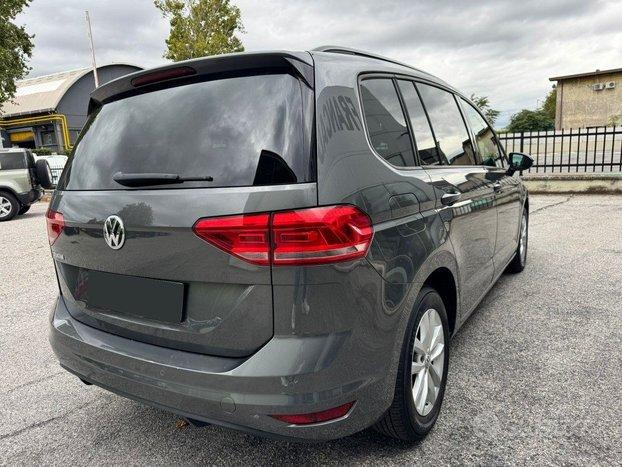 VOLKSWAGEN Touran 1.6 TDI 115 CV SCR DSG Executi