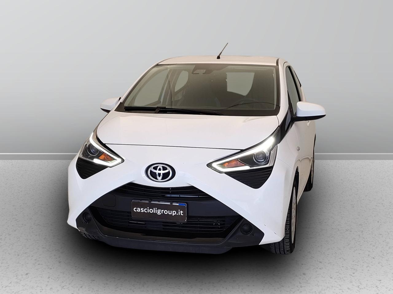 TOYOTA Aygo II 2018 5p - Aygo 5p 1.0 x-play 72cv