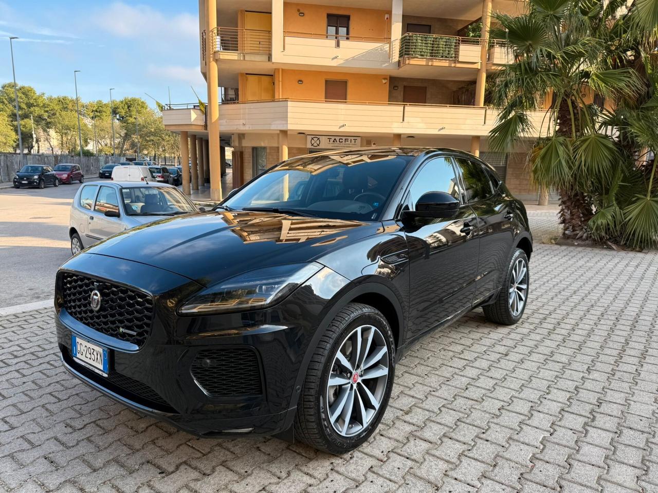 Jaguar E-Pace 2.0D I4 163 CV AWD Auto R-Dynamic HSE