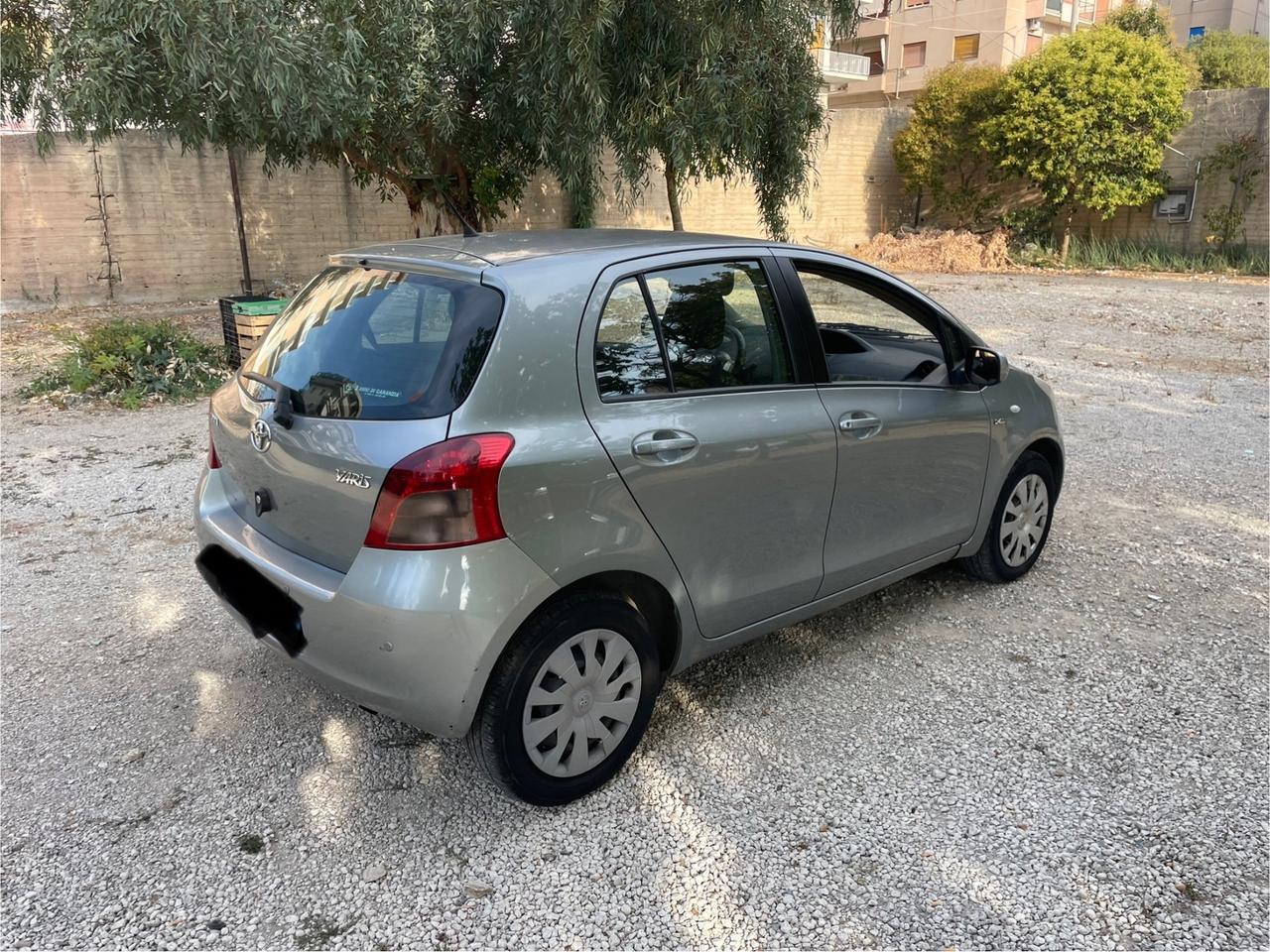 Toyota Yaris 1.4 D-4D 5 porte Sol