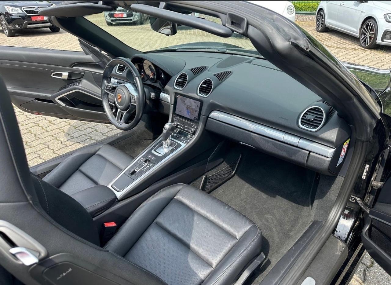 Porsche 718 Spyder Boxster 2.0 T