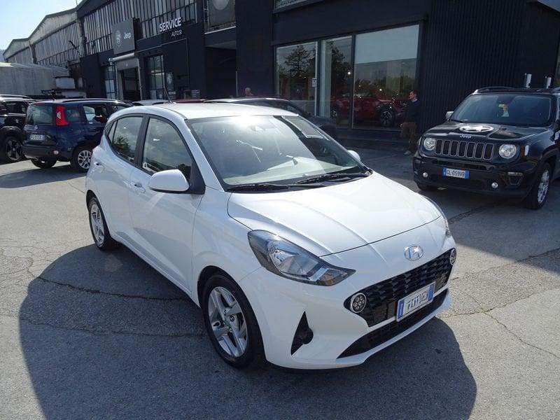 Hyundai i10 1.0 MPI A/T Tech
