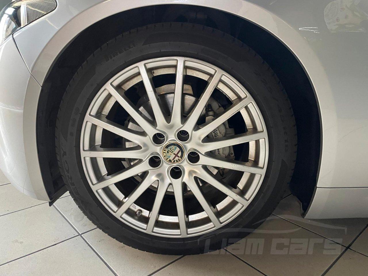 Alfa Romeo Giulia Berlina Giulia 2.2 t Business Launch Edition 150cv