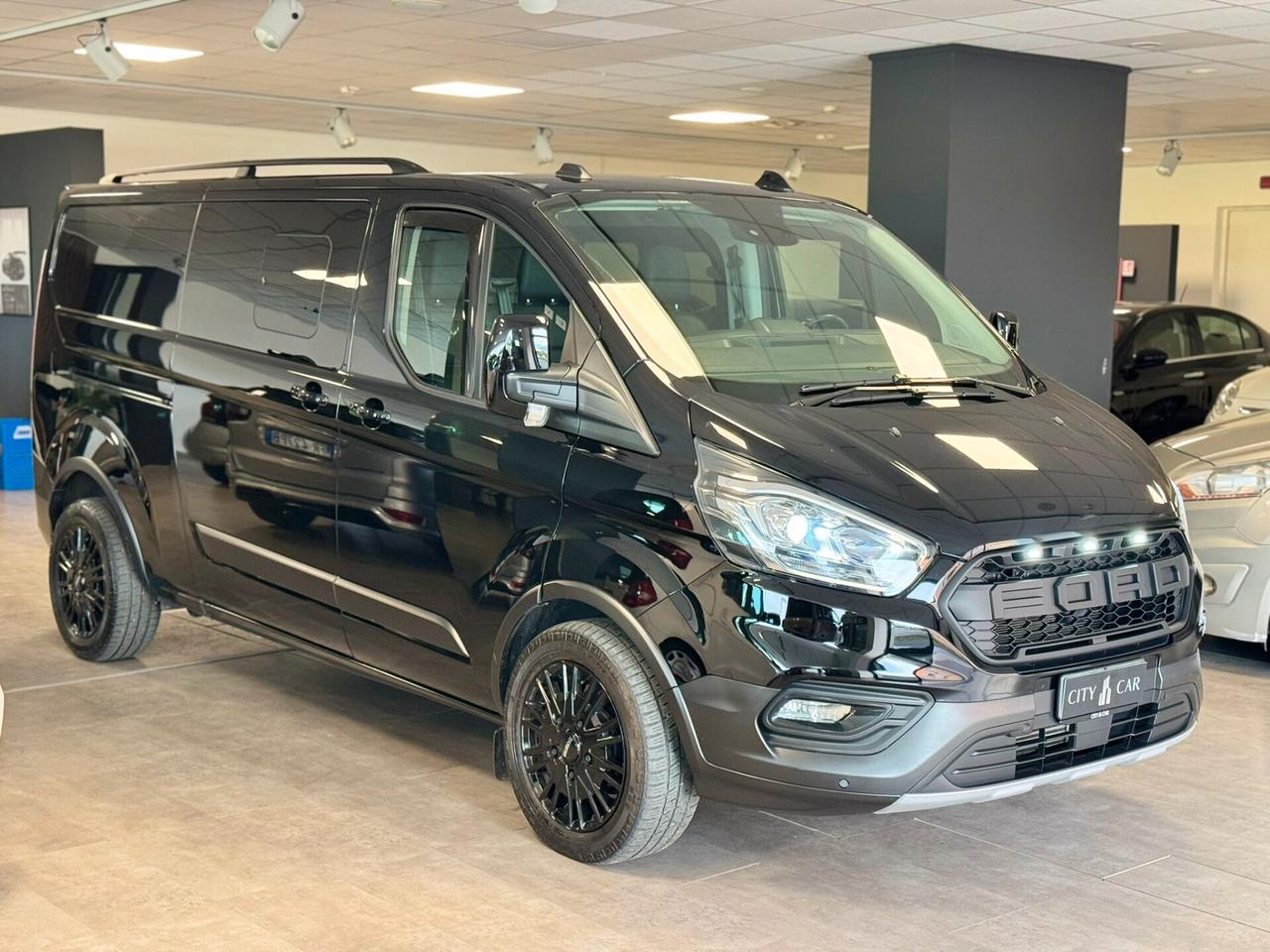 Ford Transit Custom 340 2.0 EcoBlue 131CV PL-DC 6 POSTI TOTAL BLACK