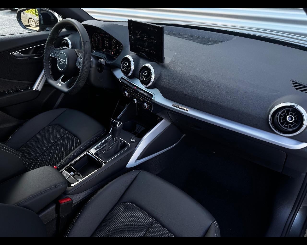 AUDI Q2 35 TDI S-TRONIC QUATTRO IDENTITY BLACK