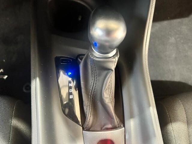 Toyota C-HR 1.8 Hybrid E-CVT Business