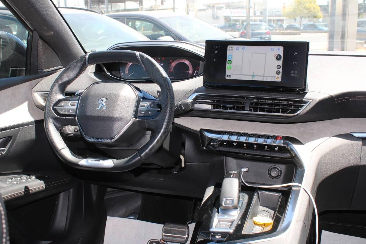 Peugeot 3008 II 1.5 bluehdi GT s&s 130cv AUTO con CarPlay