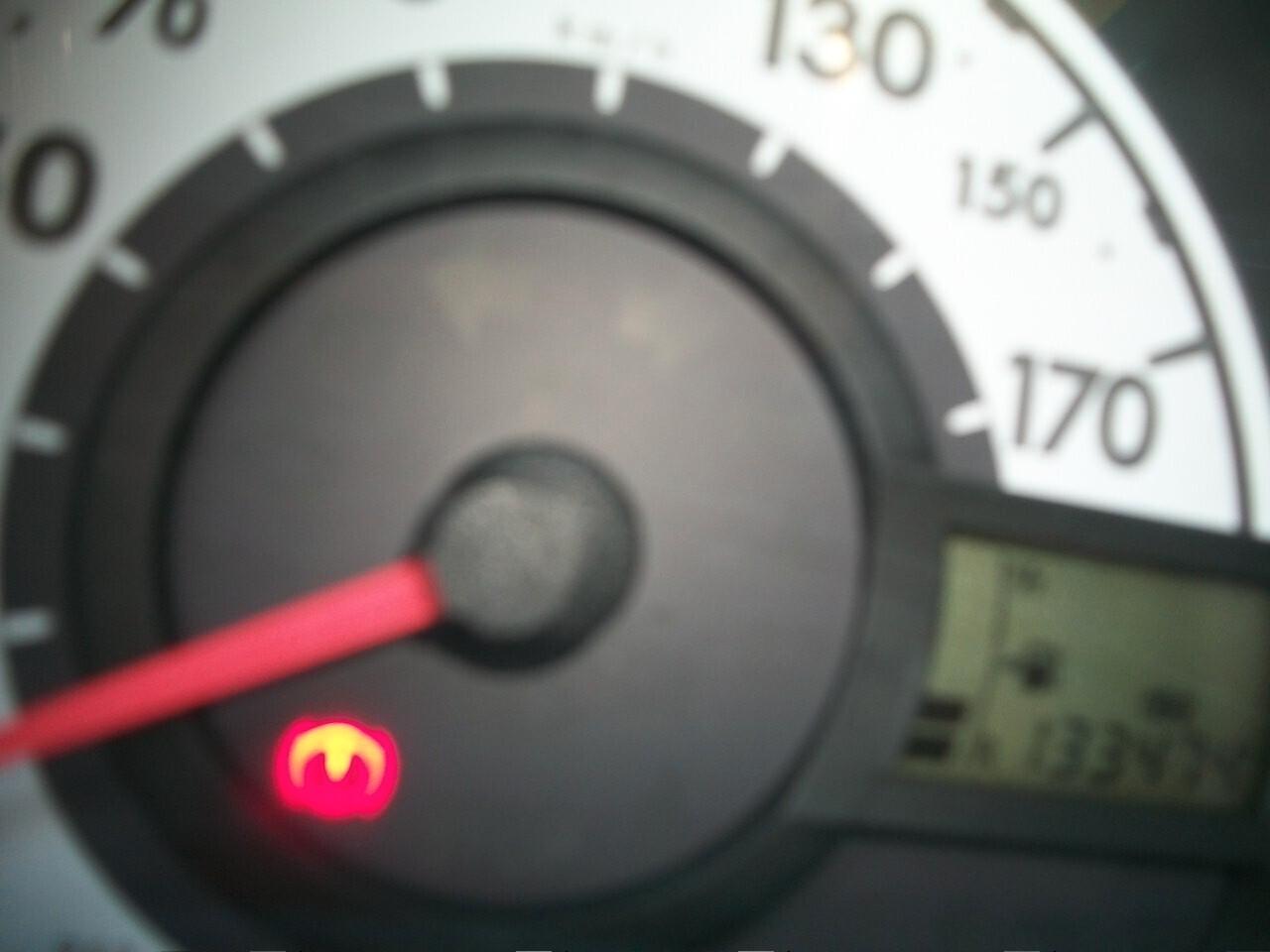 Toyota Aygo 1.0 12V VVT-i 5 porte Sol CC 998 BENZINA SI NUOVI PATENTATI GARANZIA UN ANNO KM 122500 COME NUO