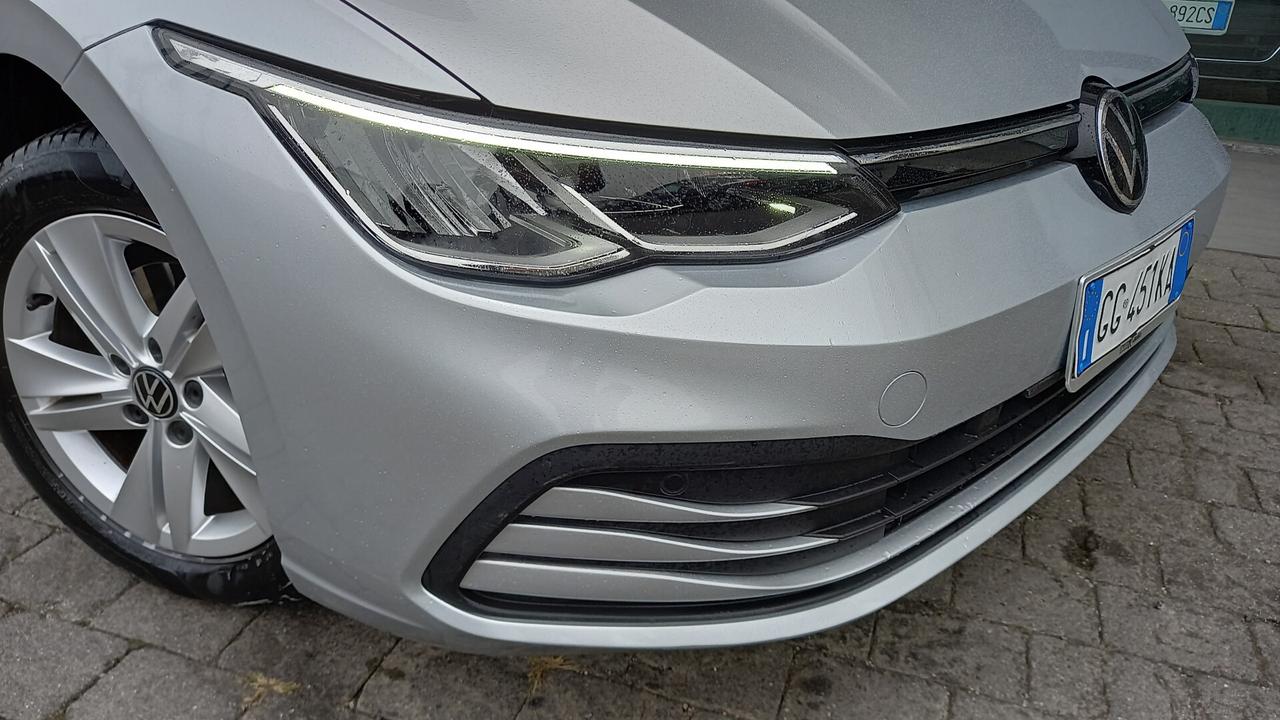 Volkswagen Golf 1.5 eTSI 130 CV EVO ACT DSG Life