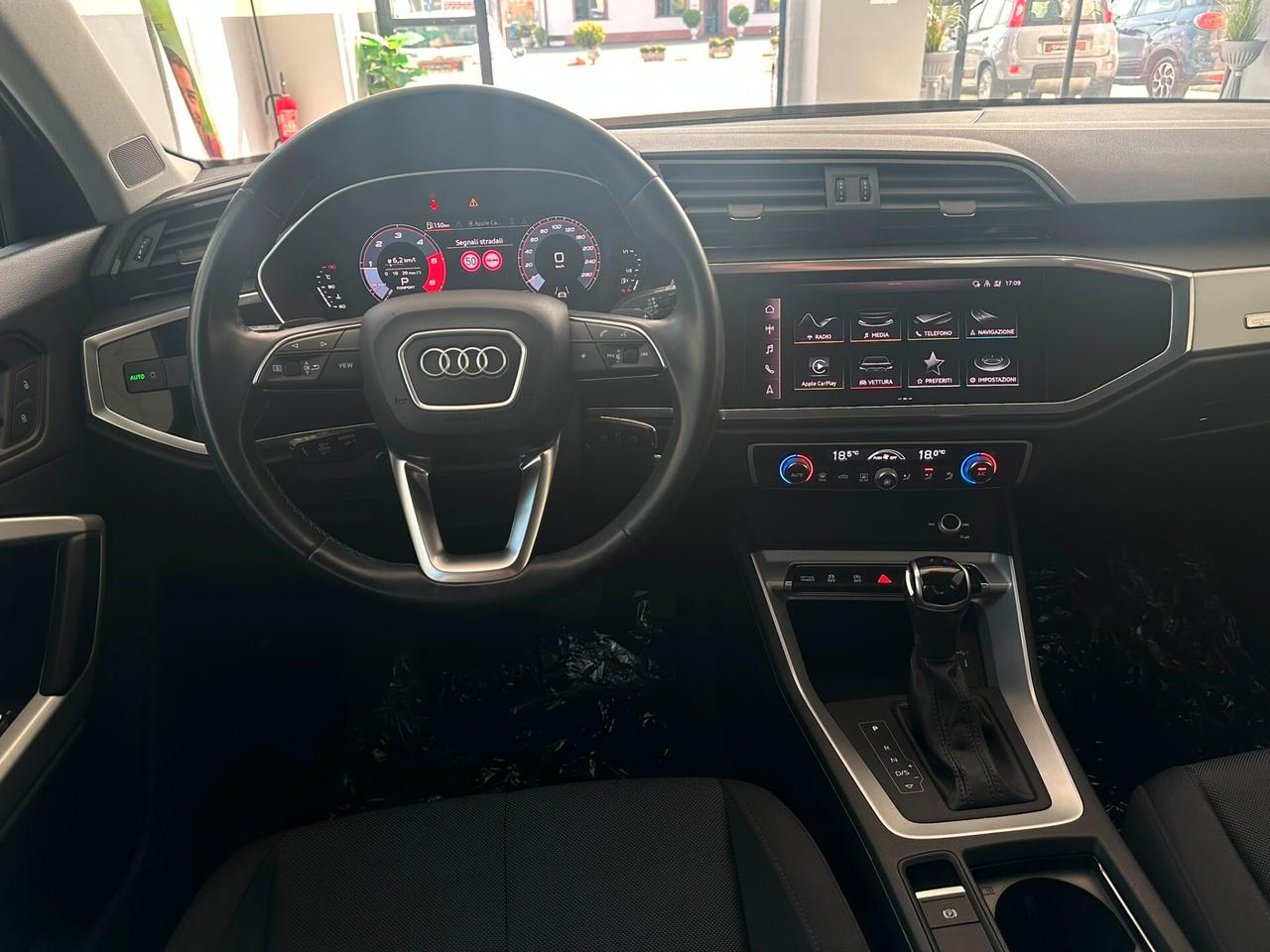 Audi Q3 35 TDI S tronic Business Advanced