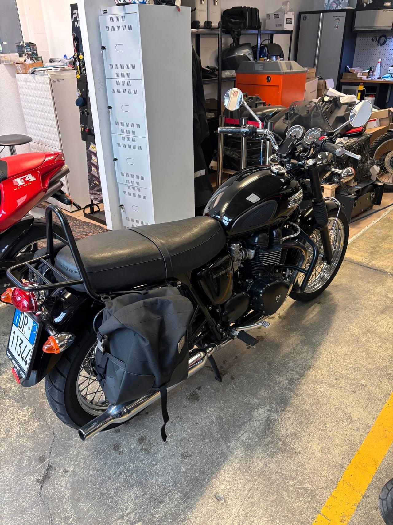 Triumph Bonneville T100