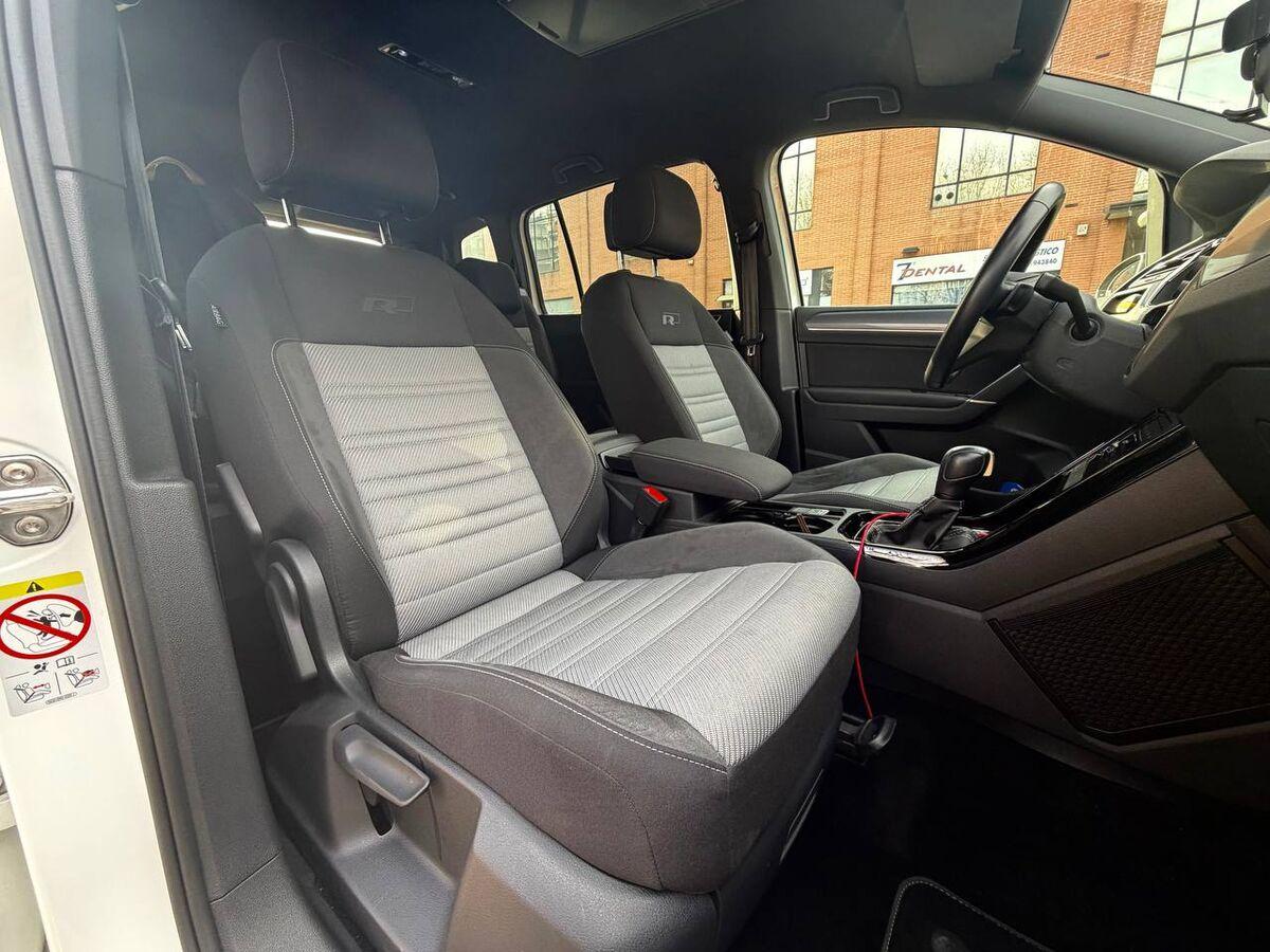 Volkswagen Touran 2.0 tdi Executive dsg R-LINE