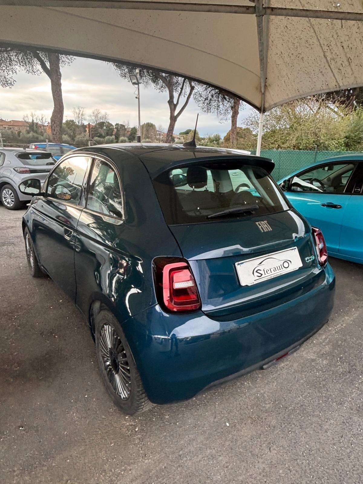 Fiat 500 500e Berlina 42 kWh opening edition