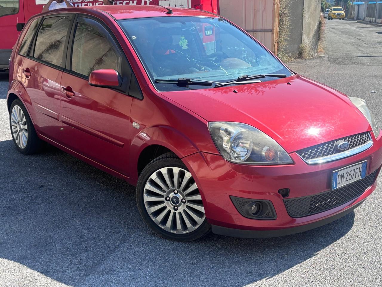 Ford Fiesta 1.4 TDCi 5p. Ghia