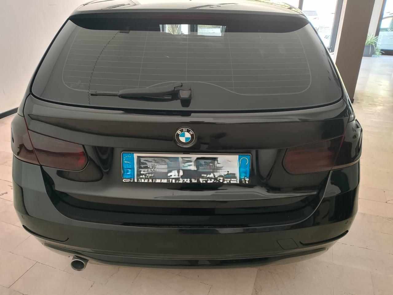 Bmw 316d Touring Sport-Automatico-Navi