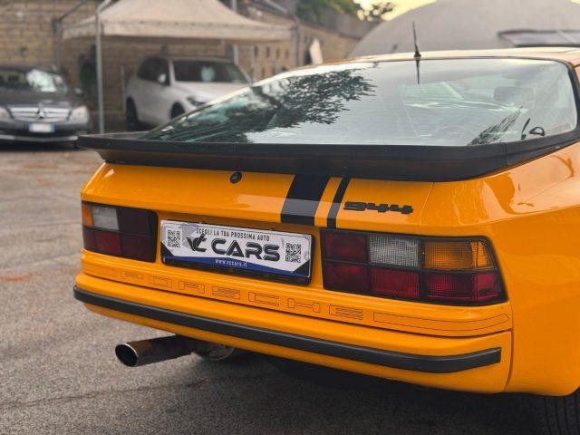 PORSCHE 944 944