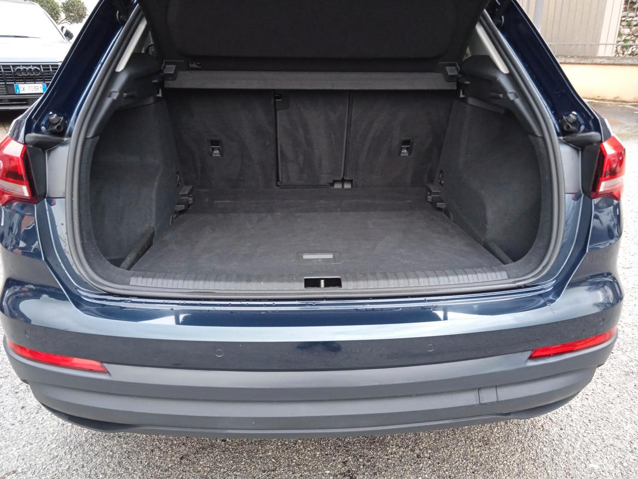 Audi Q3 TDI S tronic Advanced tetto apribile elettrico,