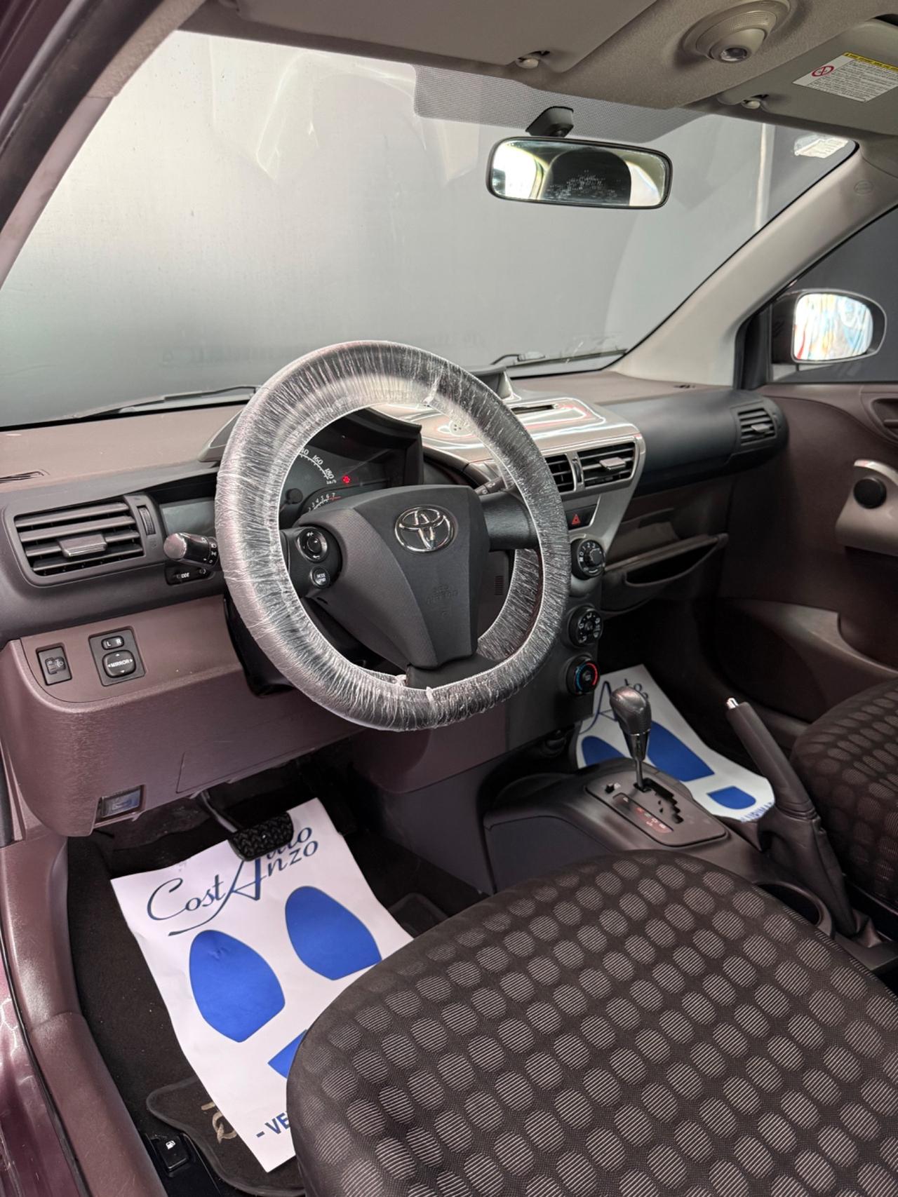 Toyota iQ 1.0 Benzina 2009 AUTOMATICA