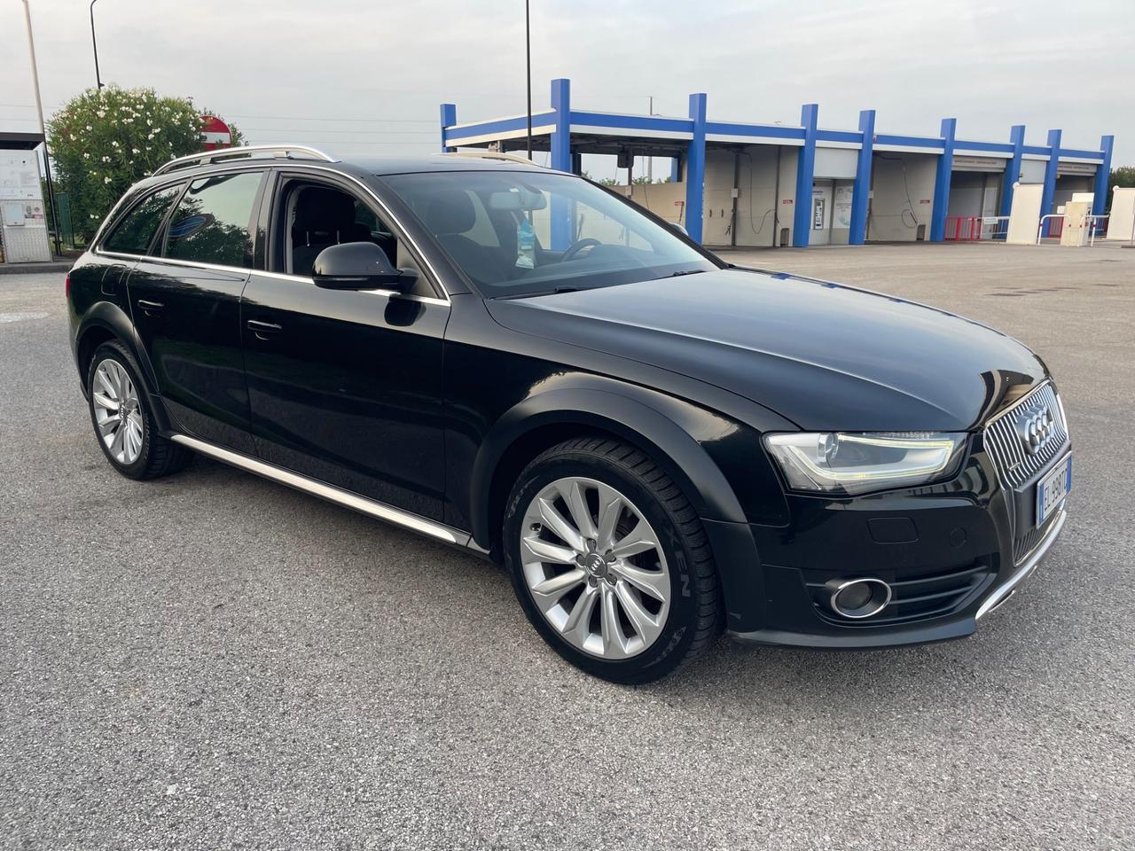 Audi A4 allroad 2.0 TDI 177 CV 2012 garanzia €.9500