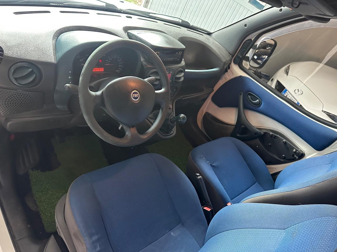 Fiat Doblo 2 posti