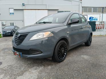 Lancia Ypsilon 1.2 69 CV 5 porte CON GARANZIA